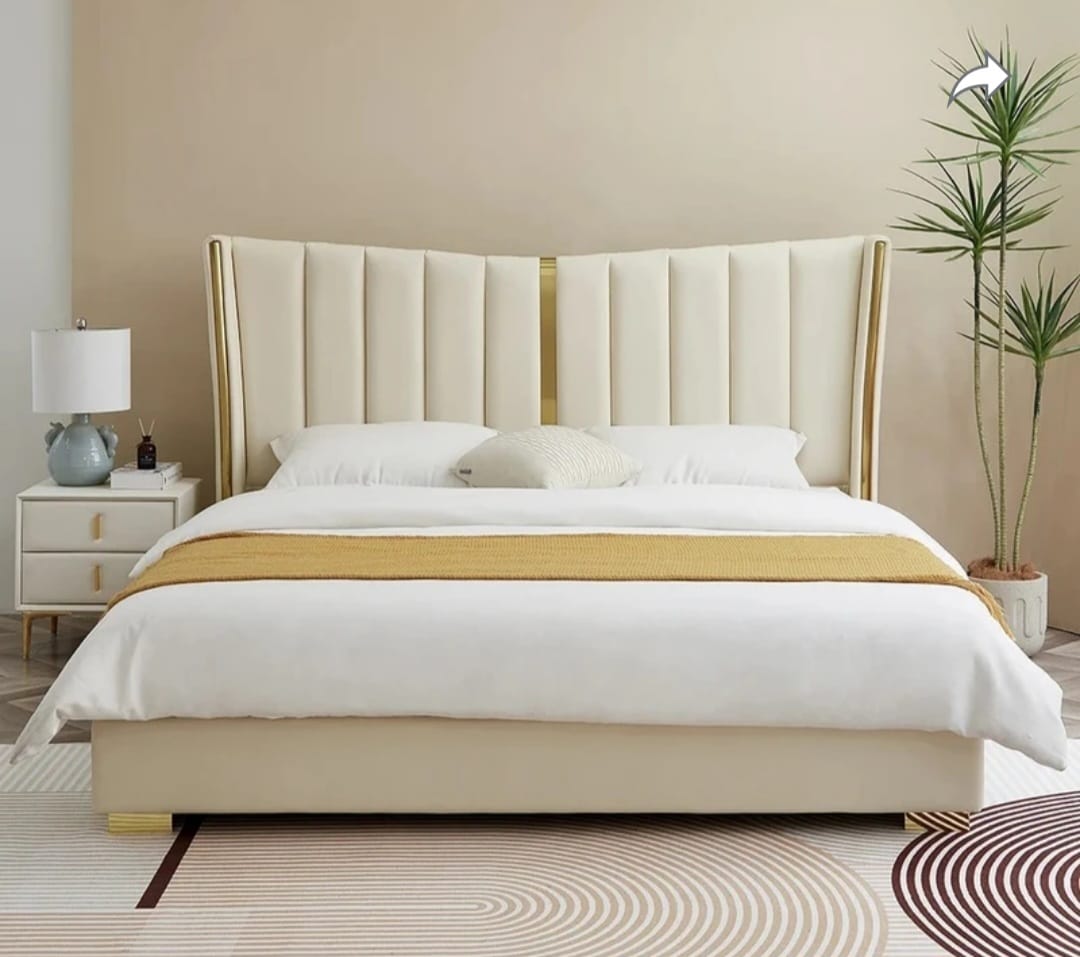 Royal Cream Gold Wing Bed